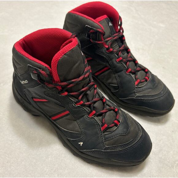 Quechua Decathlon Women’s Hiking Boots Size 6.5 Outdoor Black Red Mid Ankle - Picture 1 of 12